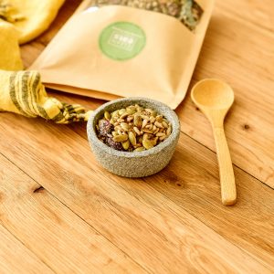 CRUNCHY CRAN GRANOLA